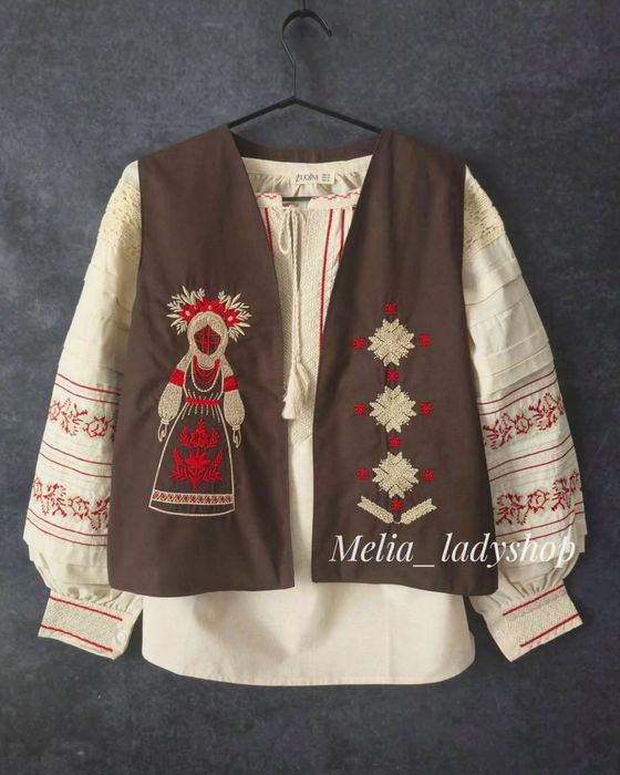 Розкішний вишитий піджак,накидка, манішка