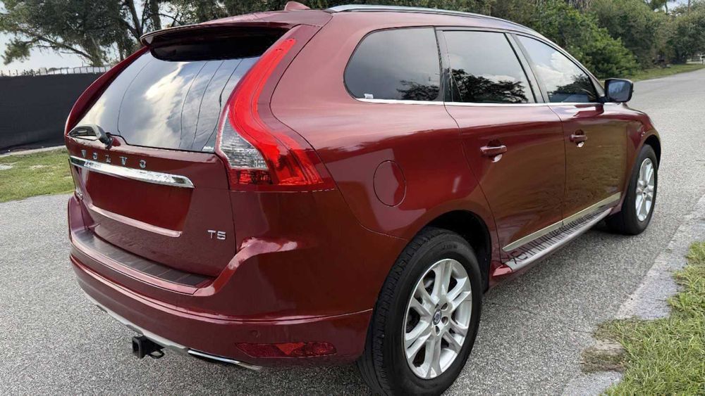 Volvo XC60      2016