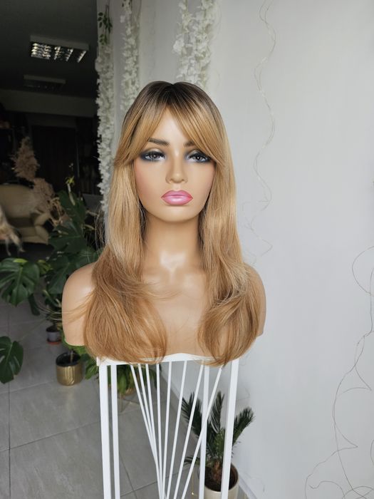 Peruka Nina ciepły średni i ciemny natyralny blond 3D odrost
