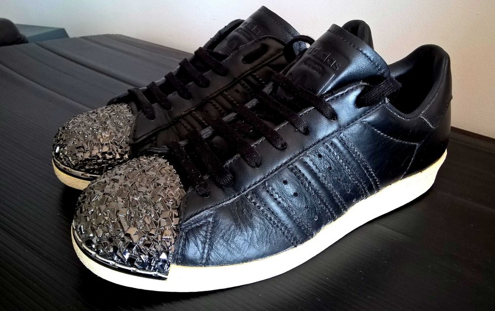 Adidas Originals Superstar z  metalowym noskiem