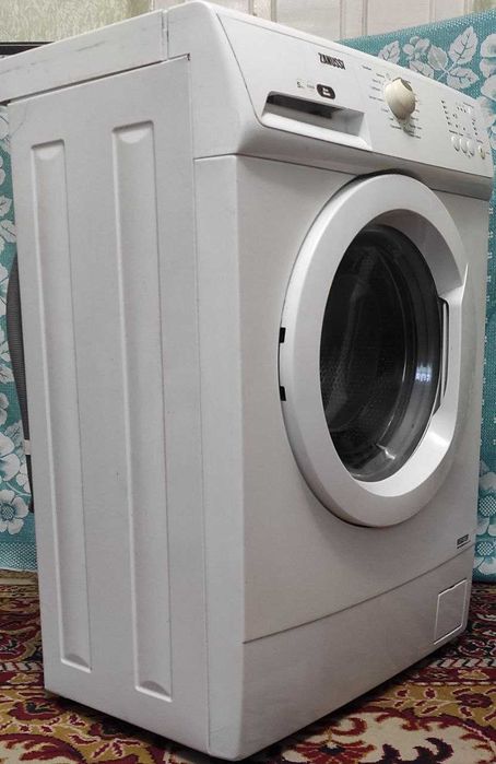 Пральна машинка Zanussi 5кг