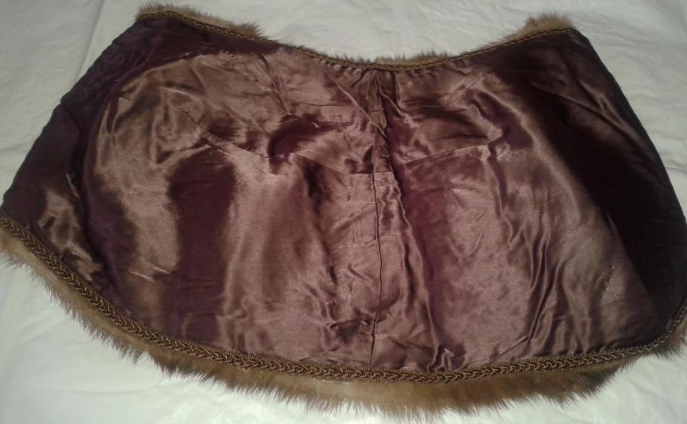 Vendo estola de vison (verdadeiro), muito bonita, como nova