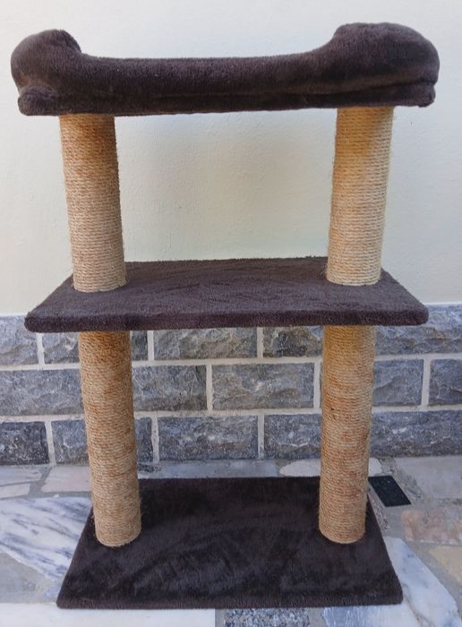 Arranhador pra gatos.