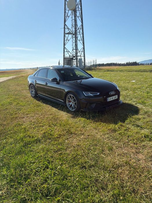 Audi S4 Limousine