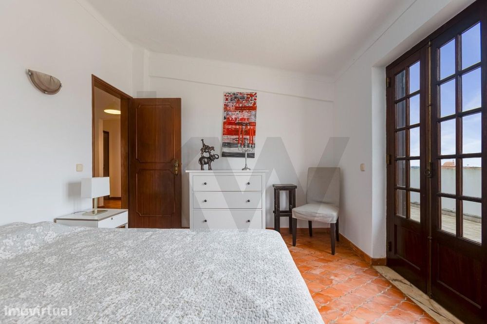 T2 no Último Piso com Terraço de 28.5m2 e Vistas Deslumbrantes em Porc