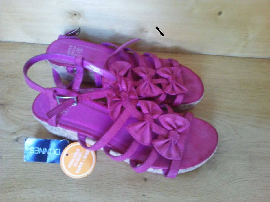buty sandały  Dunnes z metką na koturnie roz. 4/37