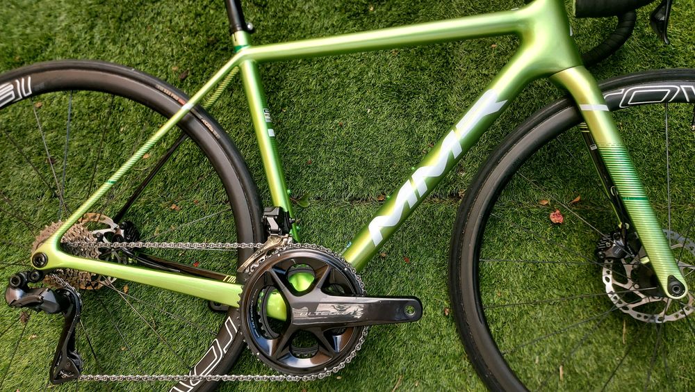 MMR Adrenaline Edição Exclusiva Equipa  Caja Rural T52

Trek Madone  | Shi