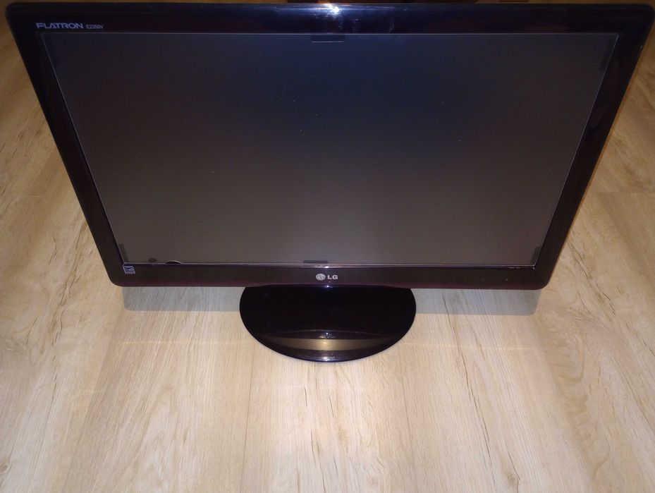 Monitor LG FLATRON E2350V 23" LED