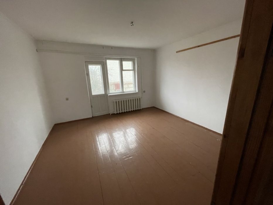 продаж будинку в Перлявці