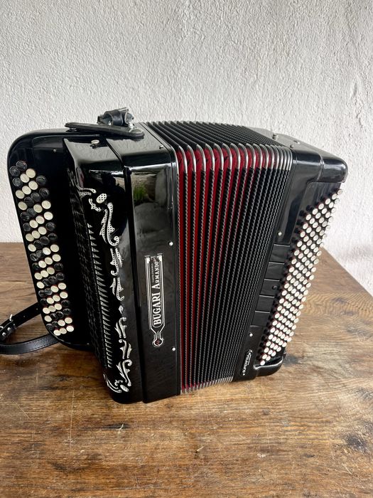 Acordeon Bugari Armando à 3.ª voz