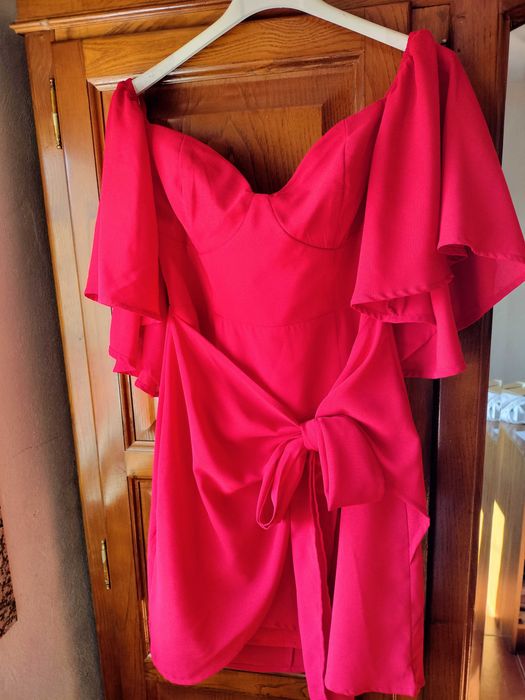 Vestido curto vermelho