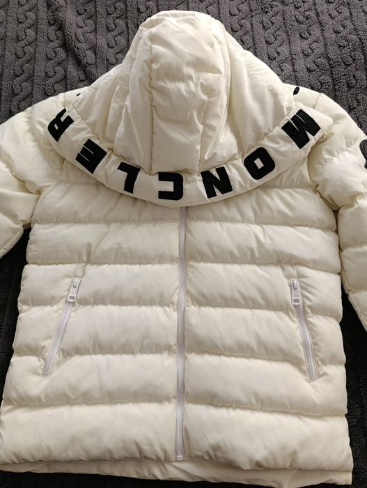 Пухова куртка  Moncler