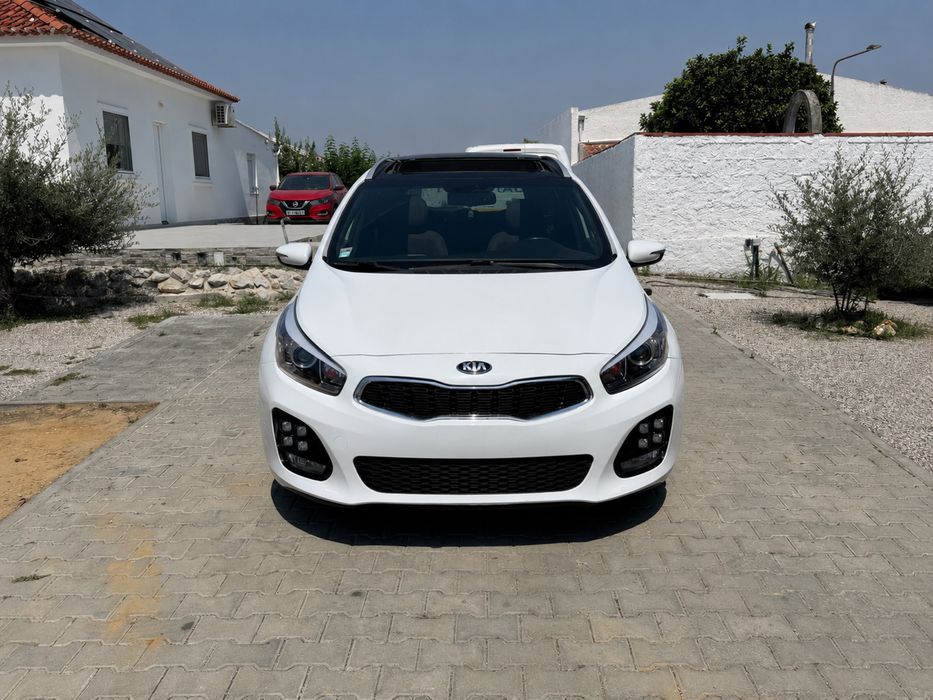 Kia Ceed SW GT Line 1.6 CRDi 2017 | Teto Panorâmico | GPS | 167.000 km