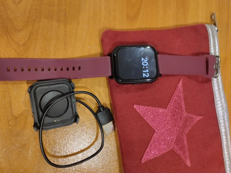 Smartwatch desportivo. Com várias funções desporto