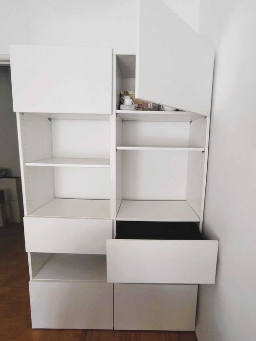 Armário Alto gama BESTA do IKEA