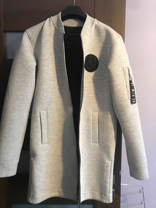 Sprzedam Plaszcz Kardigan  Młodzieżowy..