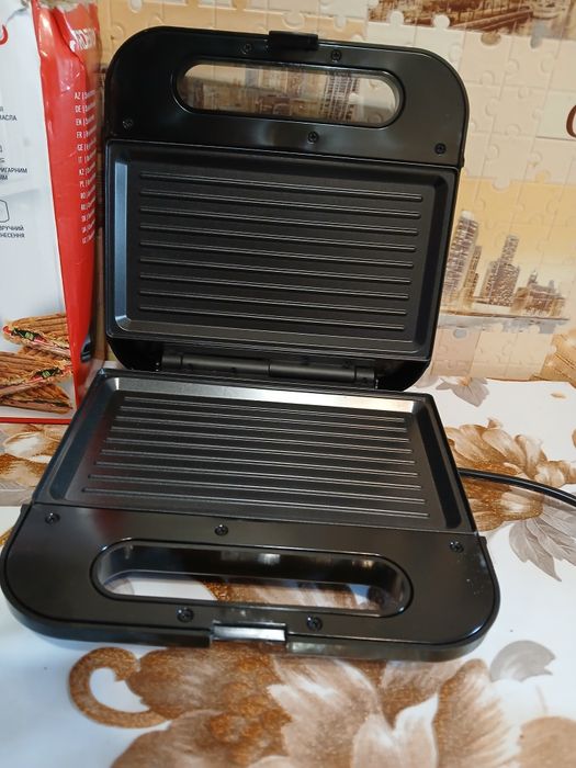 Сендвічмейкер Ardesto