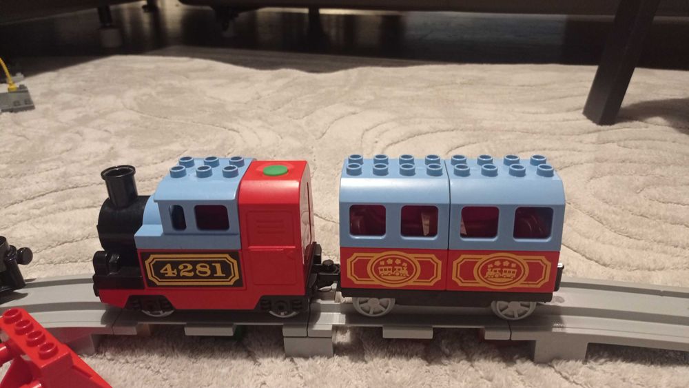 Lego Duplo klocki oraz pociągi  2 pudła