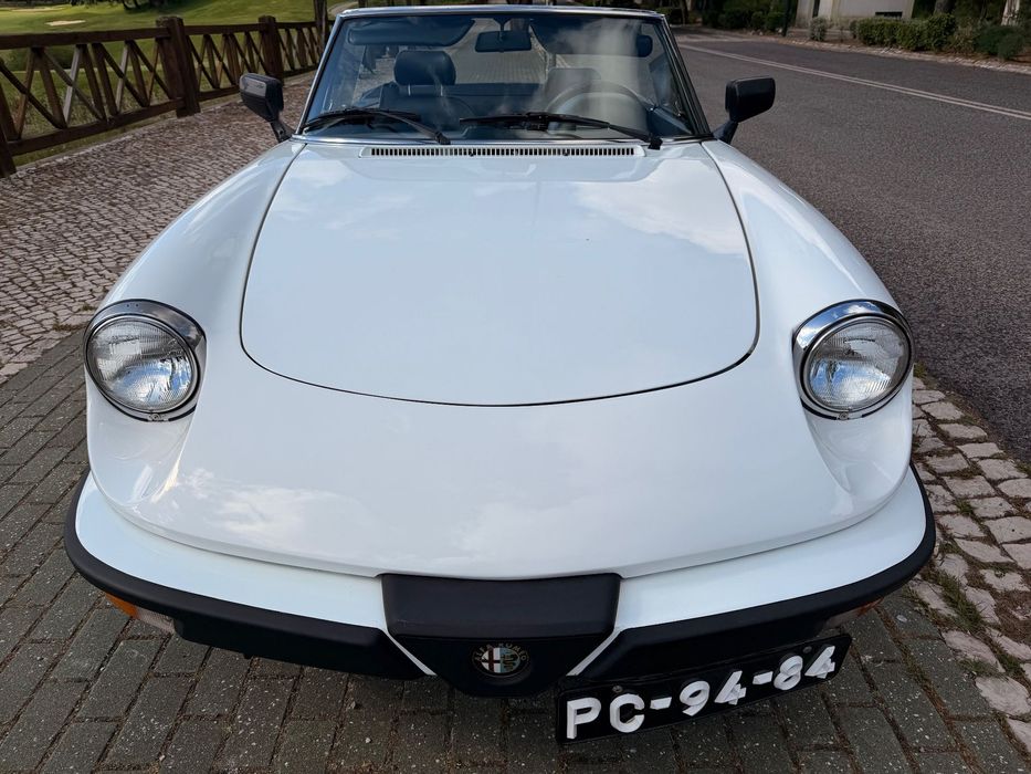 Alfa Romeo Spider 1.6