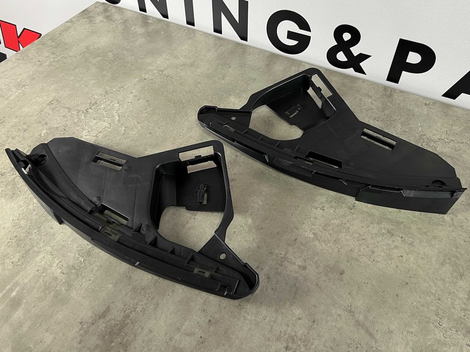Кріплення фари - Volvo XC60 ( до рест ) 30763433 / 30763434