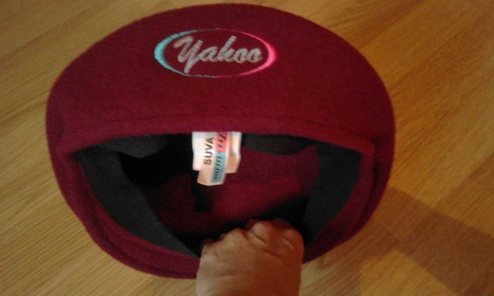 beret bordowy M wool wełna