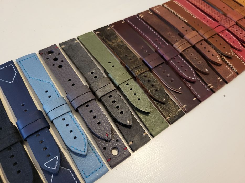 Conjunto de 23 braceletes novas em pele genuína de 20mm