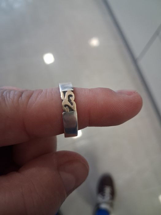 Aliança em prata e ouro