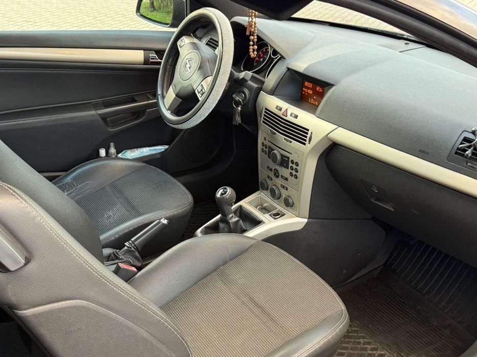 Opel Astra H cabrio 1,6 b