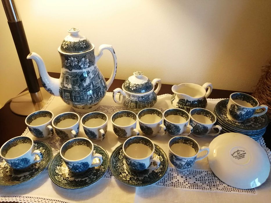 Serviço de café inglês antigo