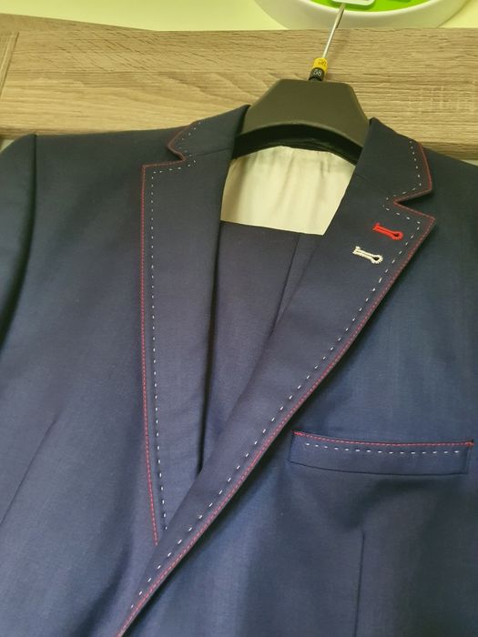 Garnitur męski granatowy