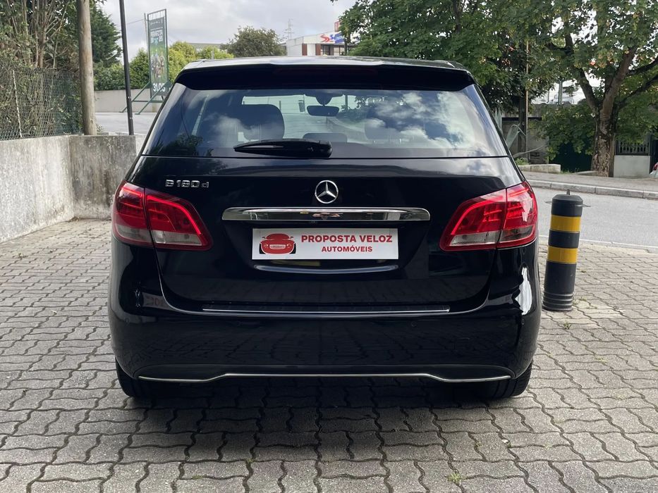 Mercedes-Benz B 180 d Fleet Pack