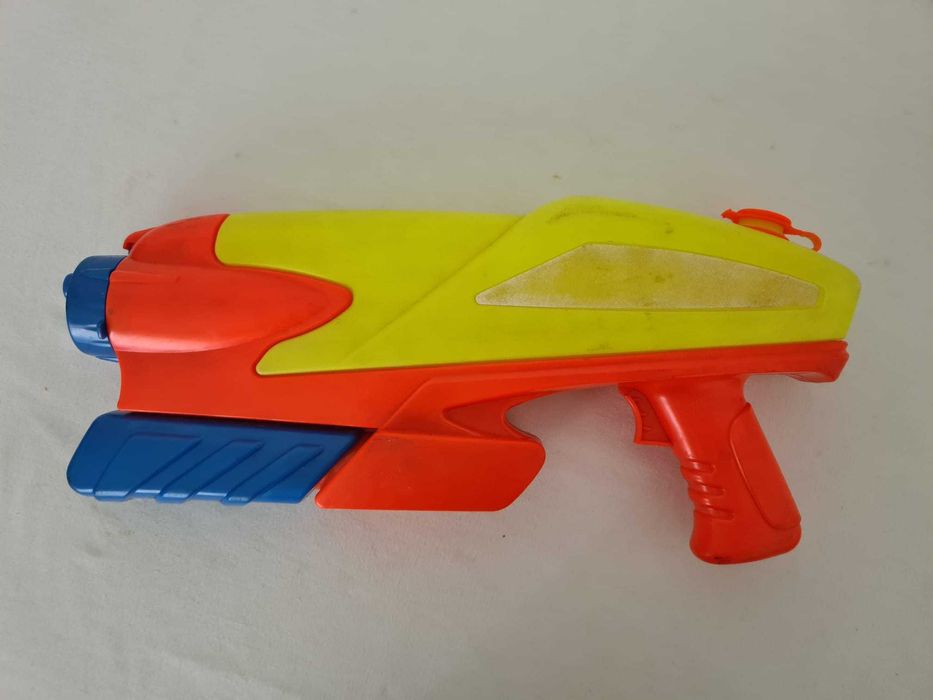 Pistolas de água