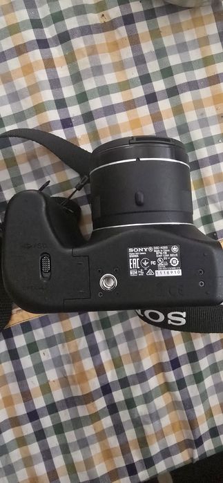Maquina fotografica sony com mala