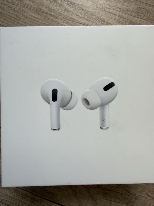 Продам AirPods Pro
