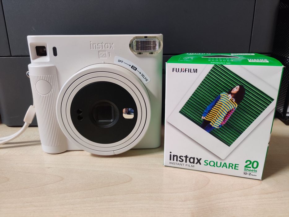 Instax square z jednym opakowaniem zdjęć