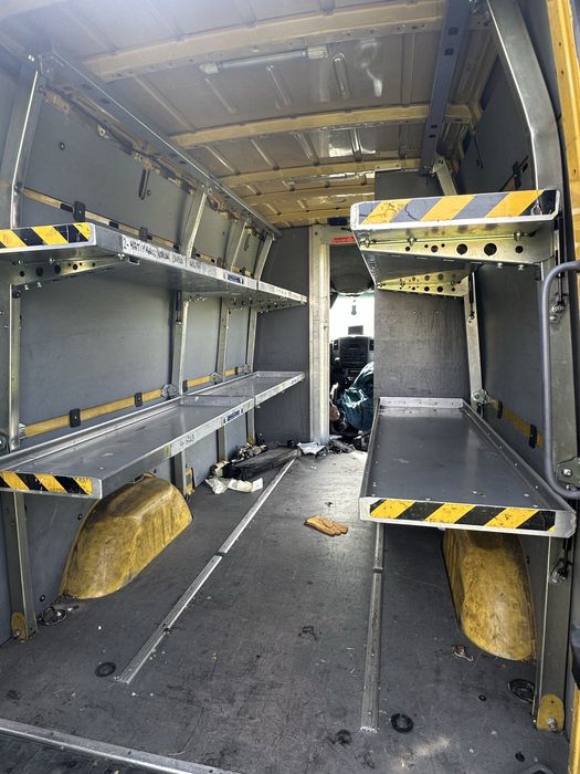 Parteleiras em inox Mercedes Sprinter