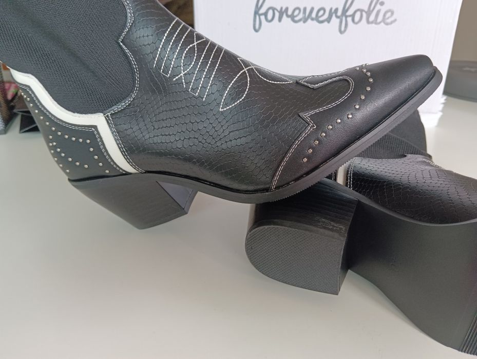 Botas texanas-Tam 40-NOVAS e Giríssimas!