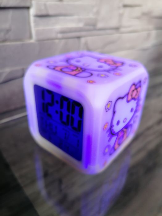 Budzik zegar lampka Hello Kity