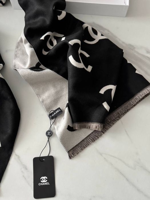 Шарф в стилі  Chanel