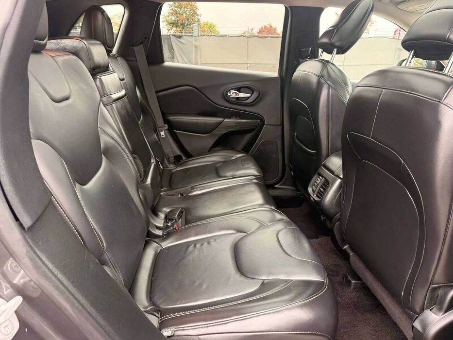 Jeep Cherokee Limited      2016