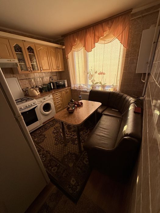 Продам квартиру 3 кімнатну Золотоноша