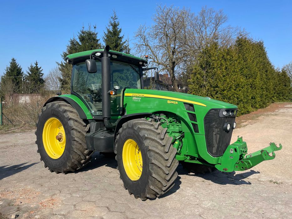 John Deere 8245R 8R