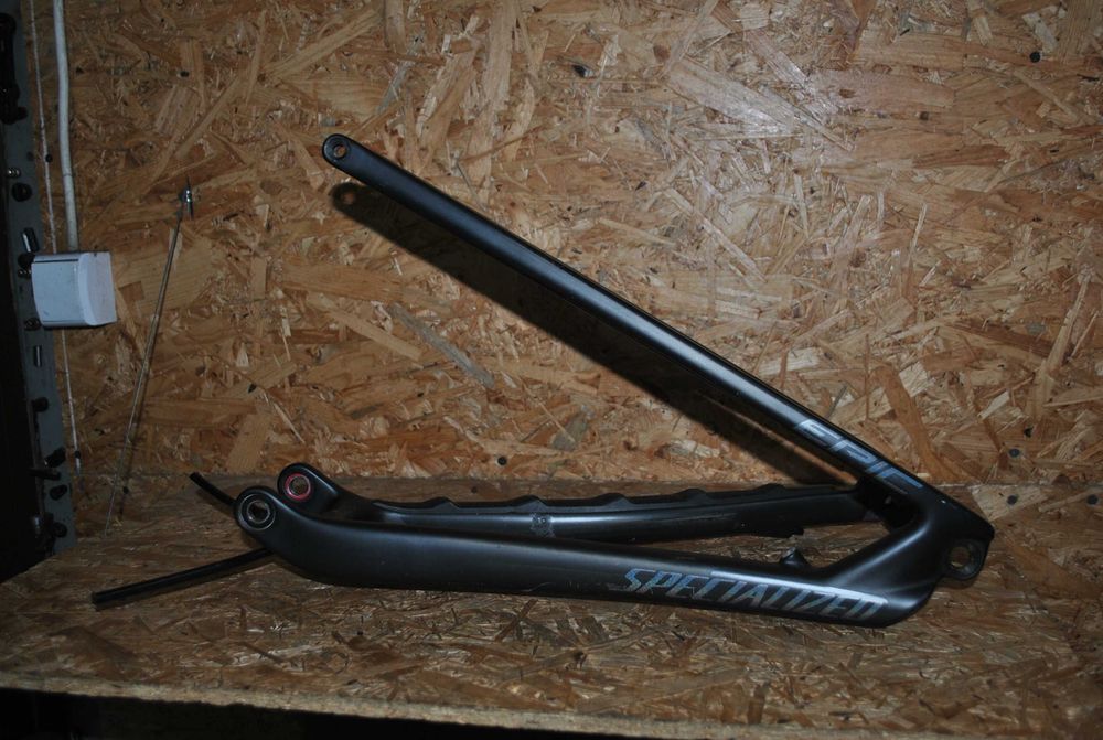 Karbonowy trójkat tył rama Specialized Epic S-Works 29 full