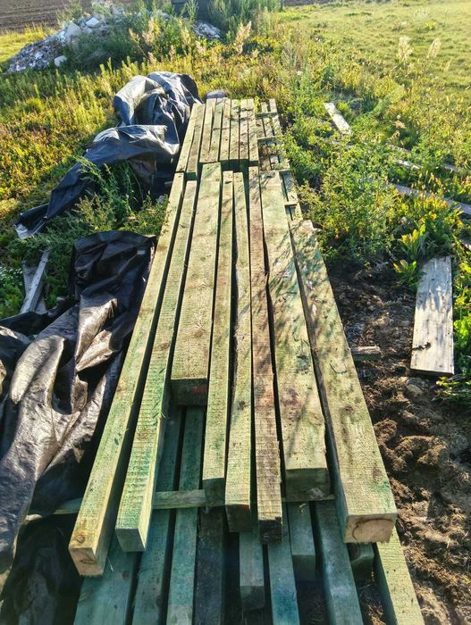 Drewno konstrukcyjne więźba dachowa drewno budowalne