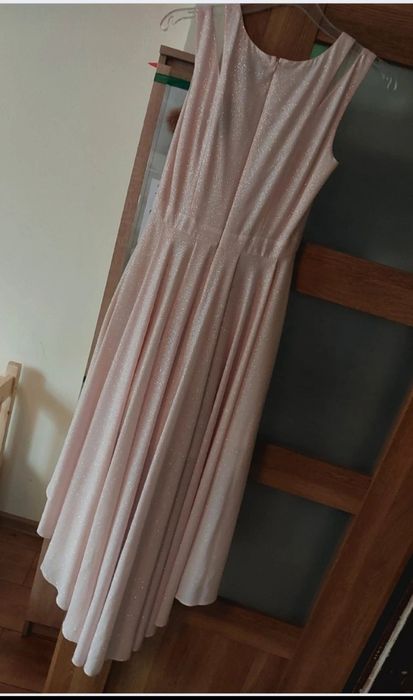 Sukienka blady róż