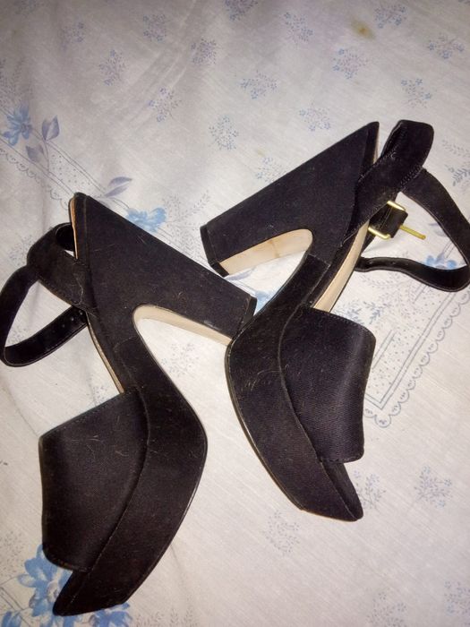 Sapatos altos Lefties 38