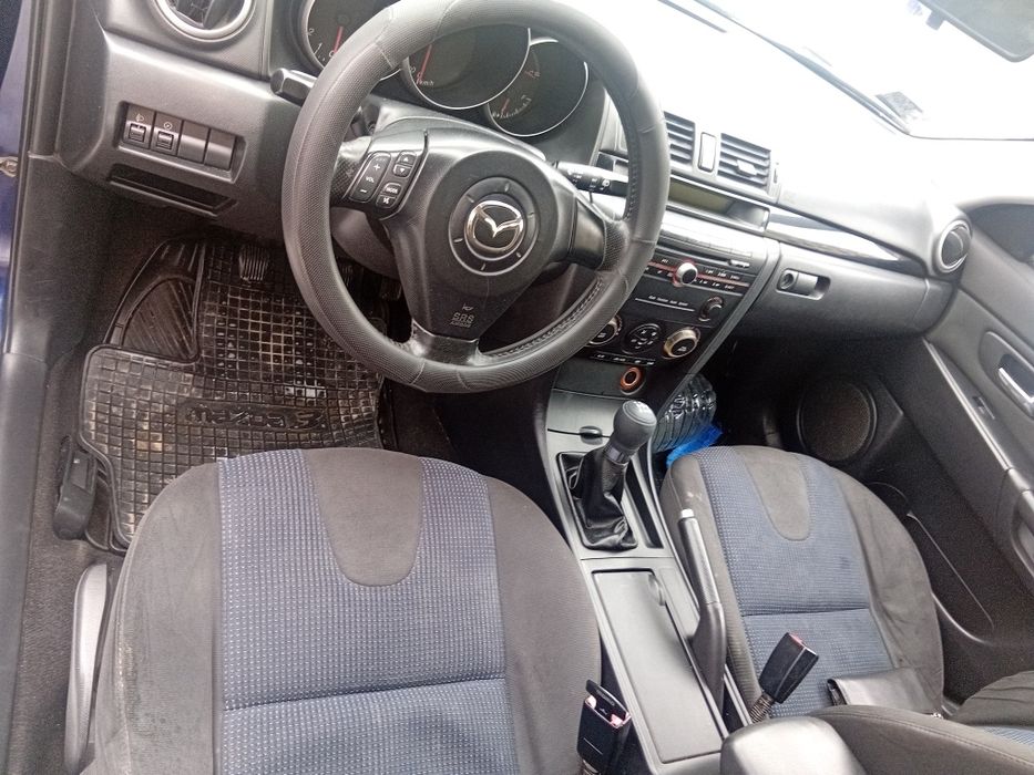 Мазда 3, продам авто