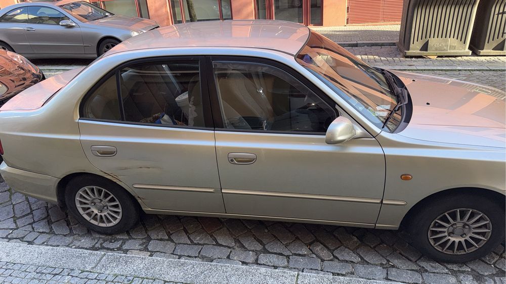 Mitsubishi Accenct GLS