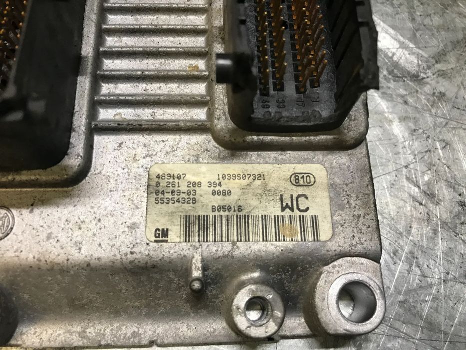 CENTRALINA DO MOTOR OPEL CORSA C 1.4i 0261208394 55354328