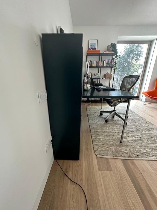 Móvel de secretaria e cama